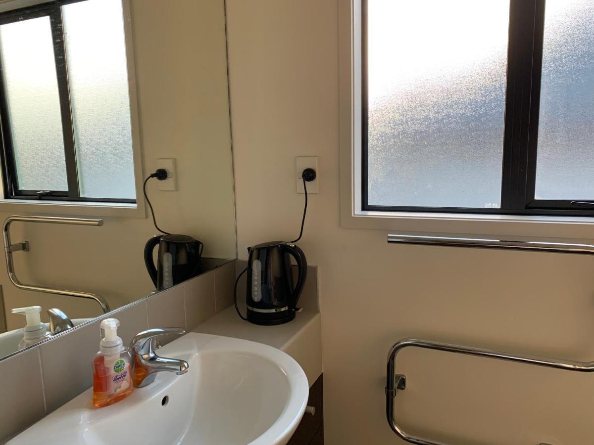 Albany Oteha Home-Bnb Auckland Ngoại thất bức ảnh